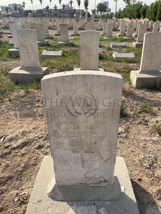 BAGHDAD (NORTH GATE) WAR CEMETERY - DEACON, DERRICK